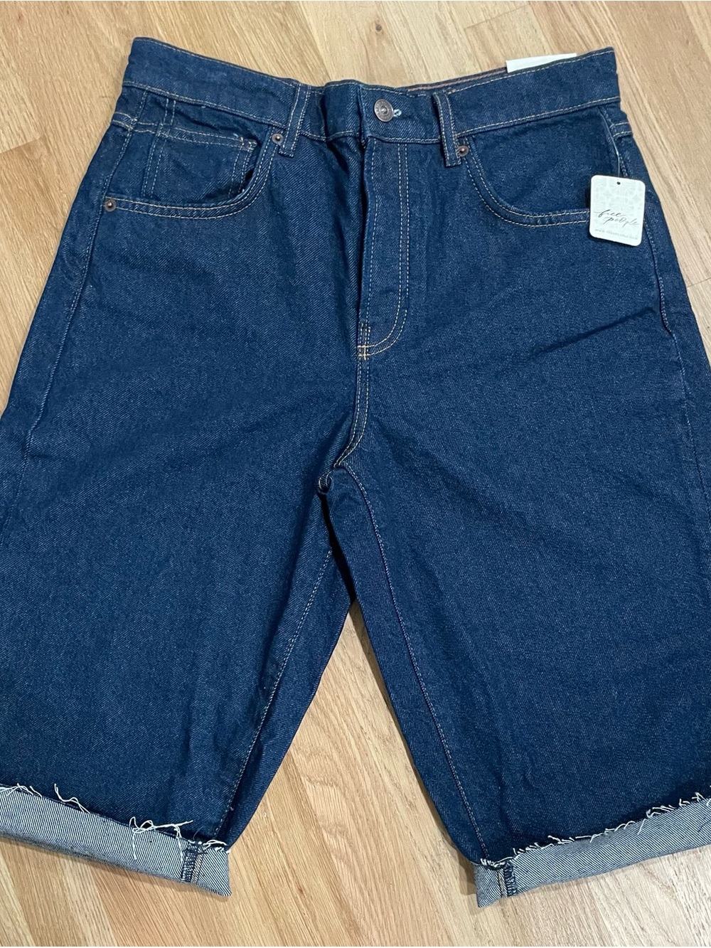 Free People Women’s Bermuda Dark Blue Navy Denim Shorts Size 25